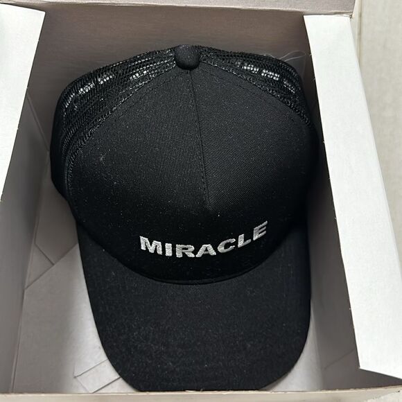 nahmias Accessories - NWT nahmias miracle hat unisex OS